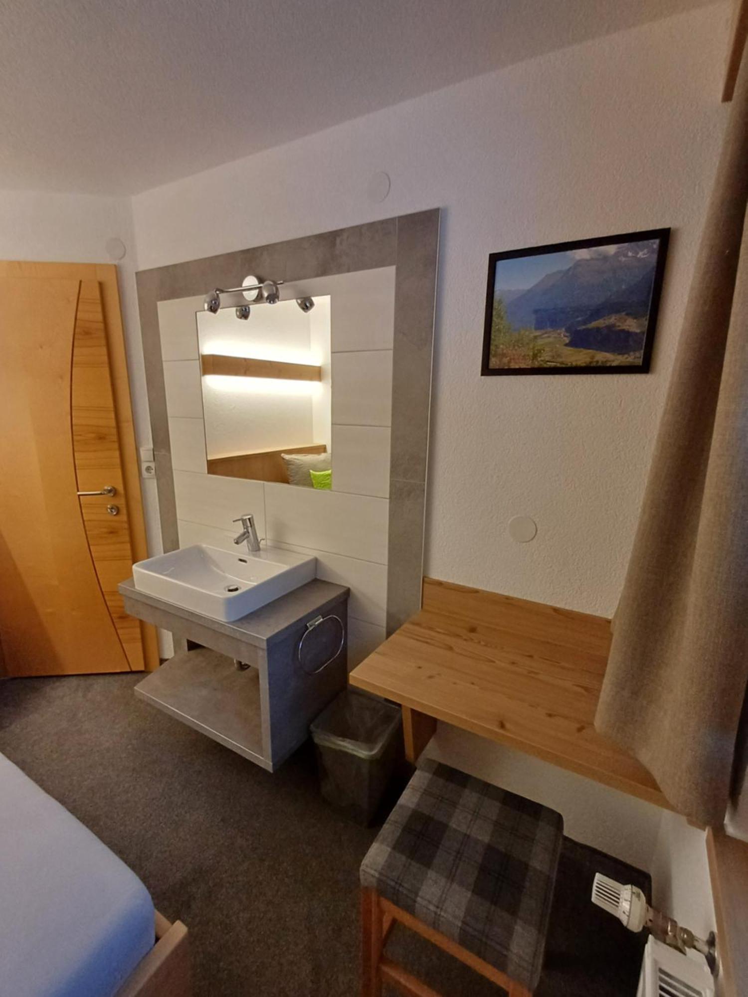 Haus Helene Prantl Apartment Langenfeld Luaran gambar